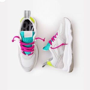 P448 Women's Luke Sneaker NEW IN BOX